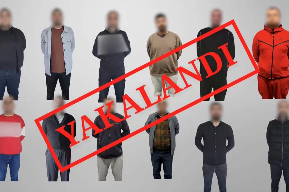 Kırmızı b&uuml;lten operasyonu! 12 firari T&uuml;rkiye'ye iade edildi!