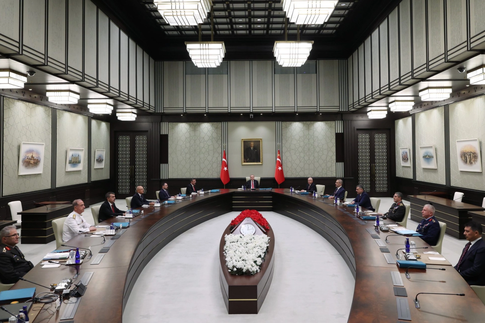 Y&uuml;ksek Asker&icirc; Ş&ucirc;ra toplandı