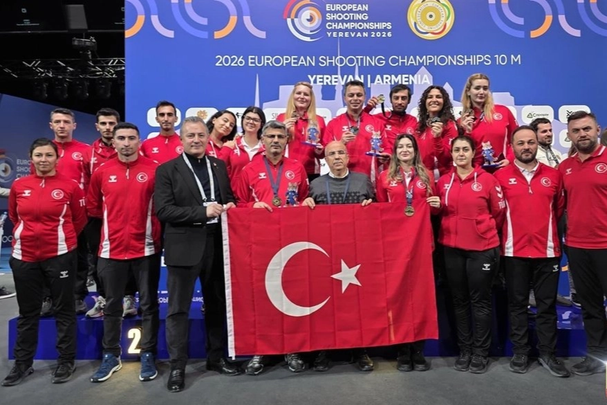 T&uuml;rk Milli Tabanca Atış Takımı Avrupa'dan 3 madalya ile d&ouml;nd&uuml;