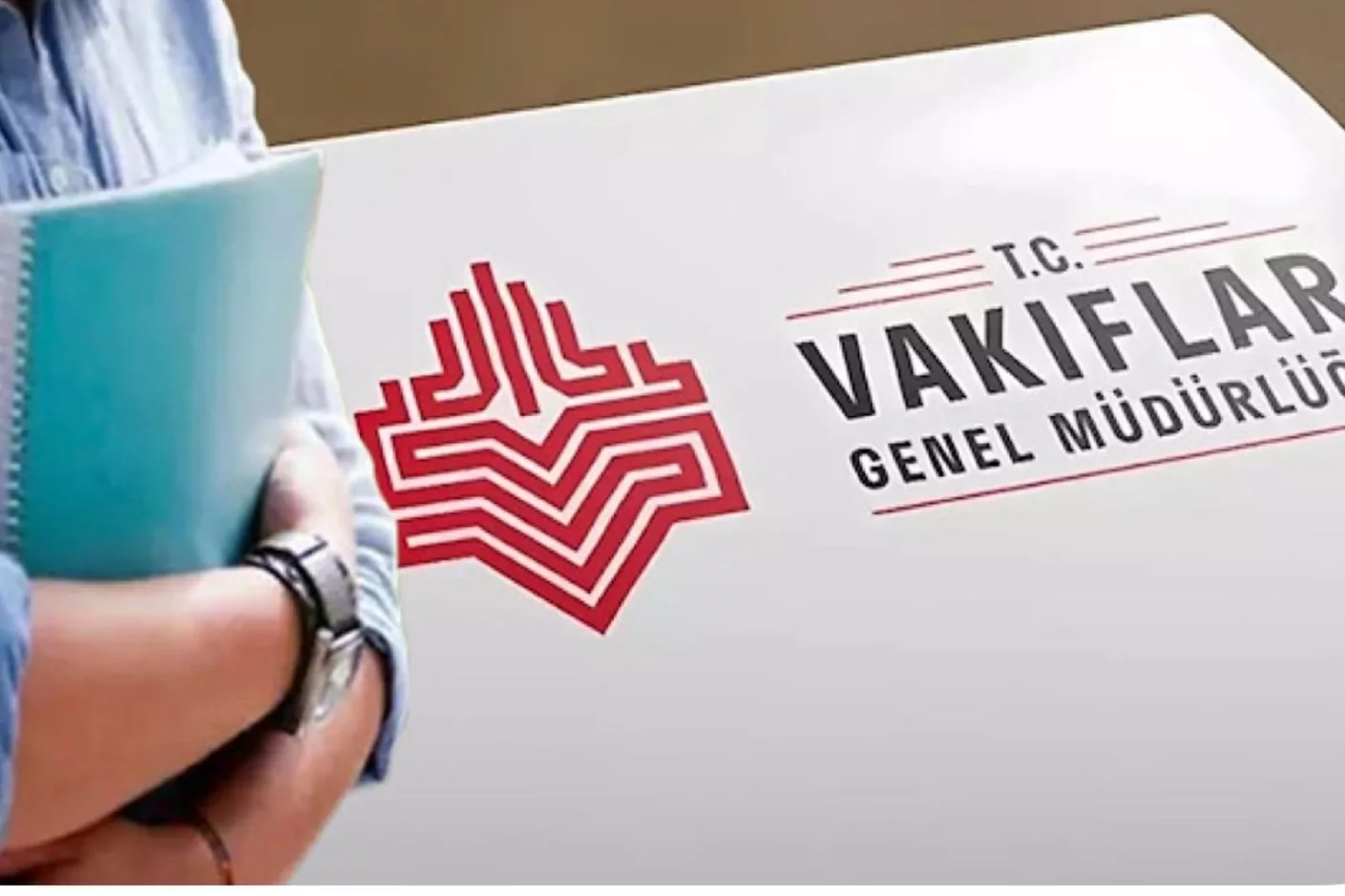 Vakıflar'ın y&uuml;ksek&ouml;ğrenim burs başvuruları i&ccedil;in tarih netleşti