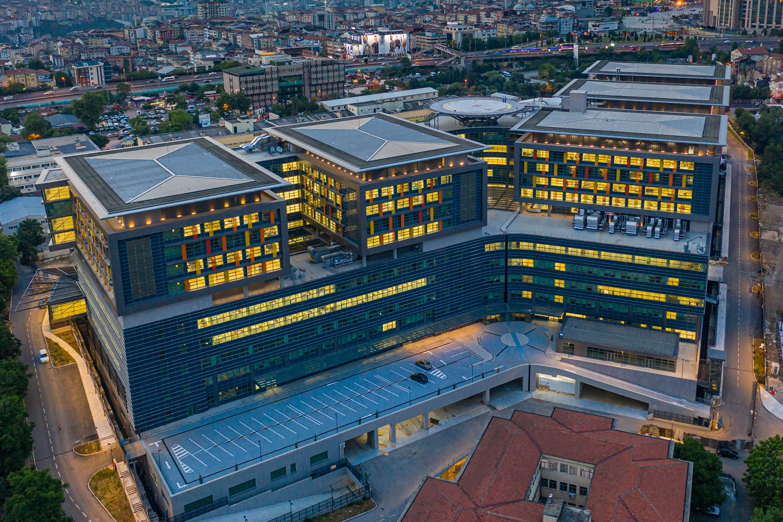 Hastanede 're&ccedil;ete &ccedil;etesi'ne 25 g&ouml;zaltı!