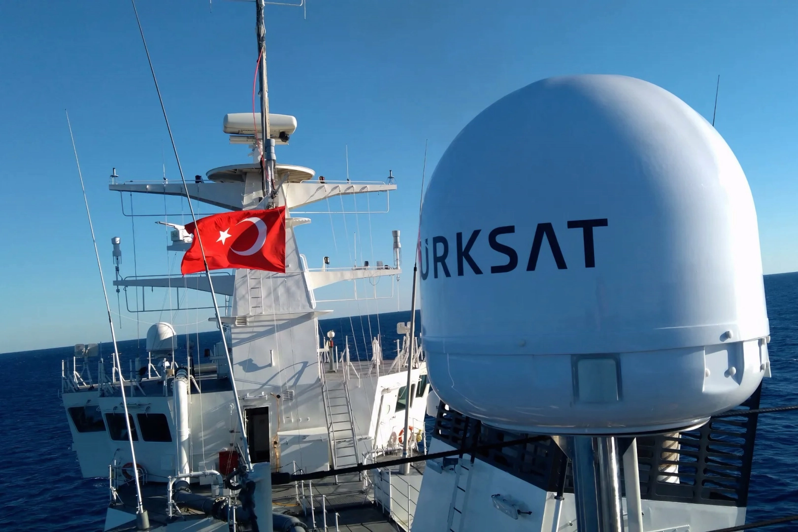 Denizlerde dijital kale kuruldu! Türk bayraklı gemiler Türksat’la izleniyor