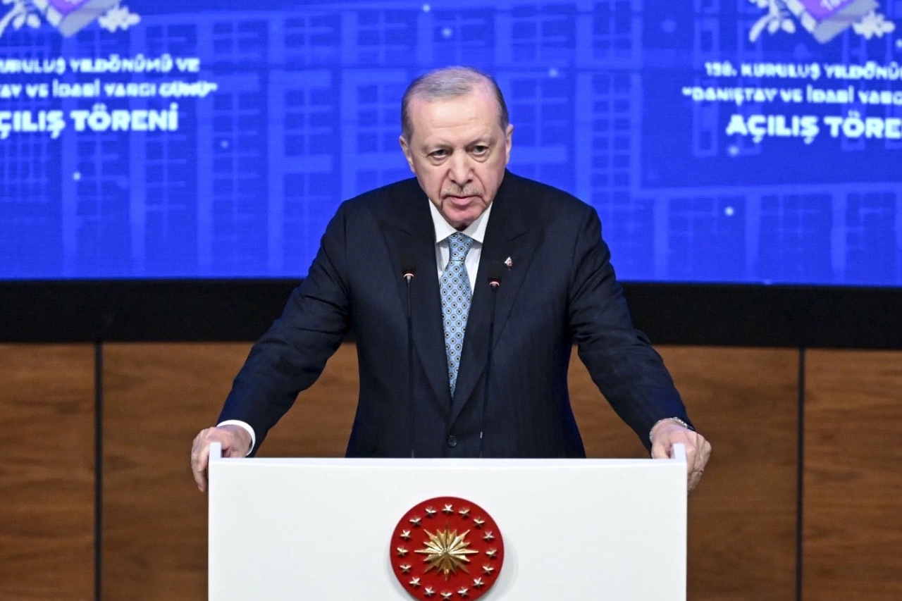 Cumhurbaşkanı Erdoğan&rsquo;dan yeni anayasa mesajı... Demokratik ayıbı gidermek zorundayız
