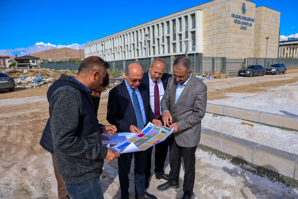 Konya Sel&ccedil;uklu'da eğitimden sağlığa, spordan altyapıya hizmet &ccedil;ıtası y&uuml;kseldi
