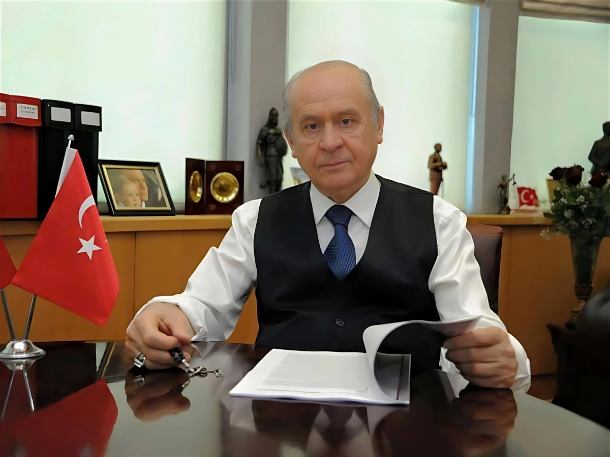 Devlet BAHÇELİ'den Galatasaray'a Tebrik Mesajı