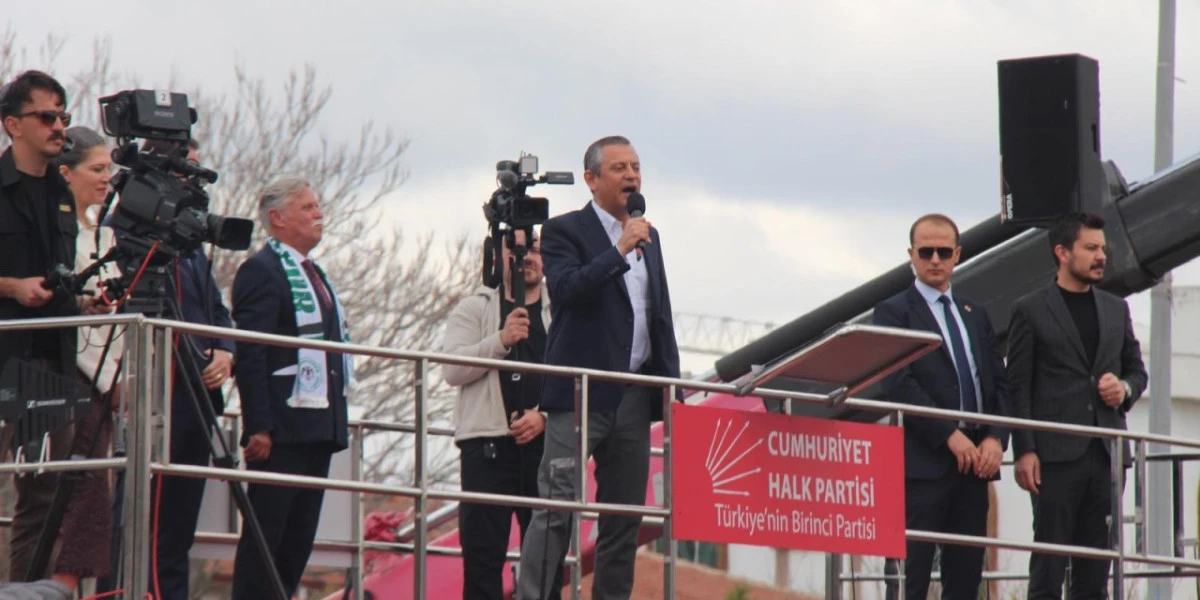 Özgür Özel Hıncını Partililerden Çıkardı ! Konya'da CHP'li başkanlara fırça attı!