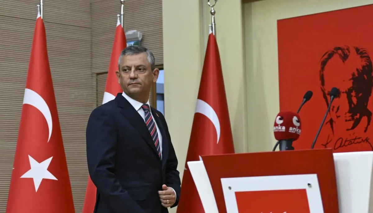 Özgür Özel yine dedikodu yaptı, belgesiz açıklamalarıyla rezil oldu!